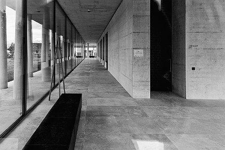 Neubau Krematorium Thun-Schoren Architekt:Markus Schietsch Architekten GmbH, Zürich Landschaftsarchitekt: Schmid Landschaftsarchitekten GmbH, Zürich