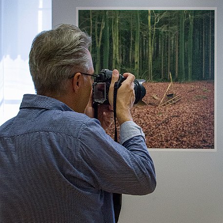 Fototage in Biel Bild von Fotograf Henning Rogge, Bombenkrater aus dem zweiten Weltkrieg