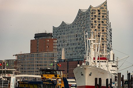 Hamburg - Hotel The Westin - Elbphilharmonie Architekt: Herzog & de Meuron, Basel